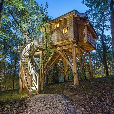 Domaine De Pech Et Lafon Avec Privatif Dans Les Arbres Chata Clairac (Lot-et-Garonne)